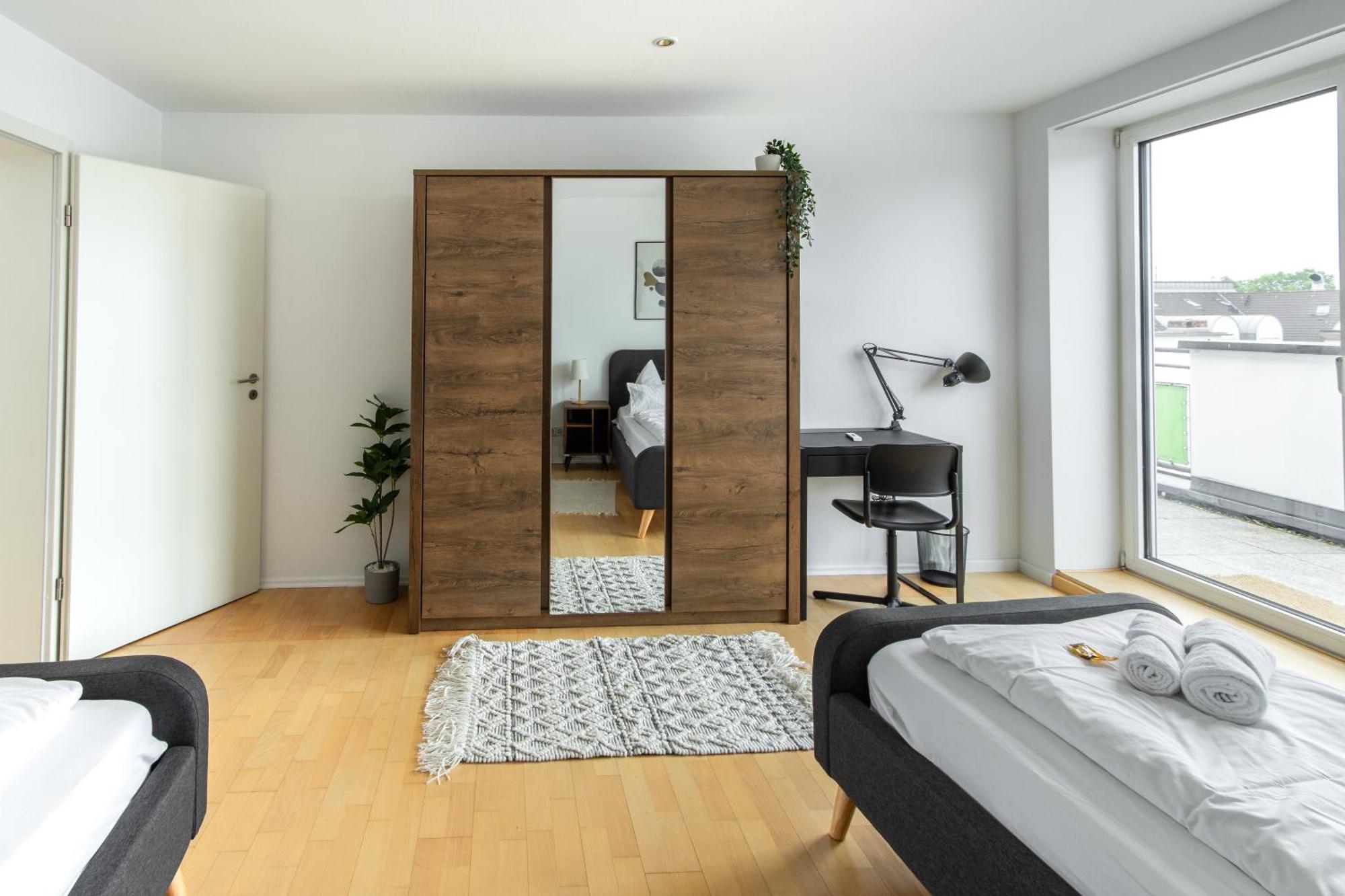 Penthouse-Maisonette - City Center, Highspeed Internet, Garage 沃尔姆斯 外观 照片