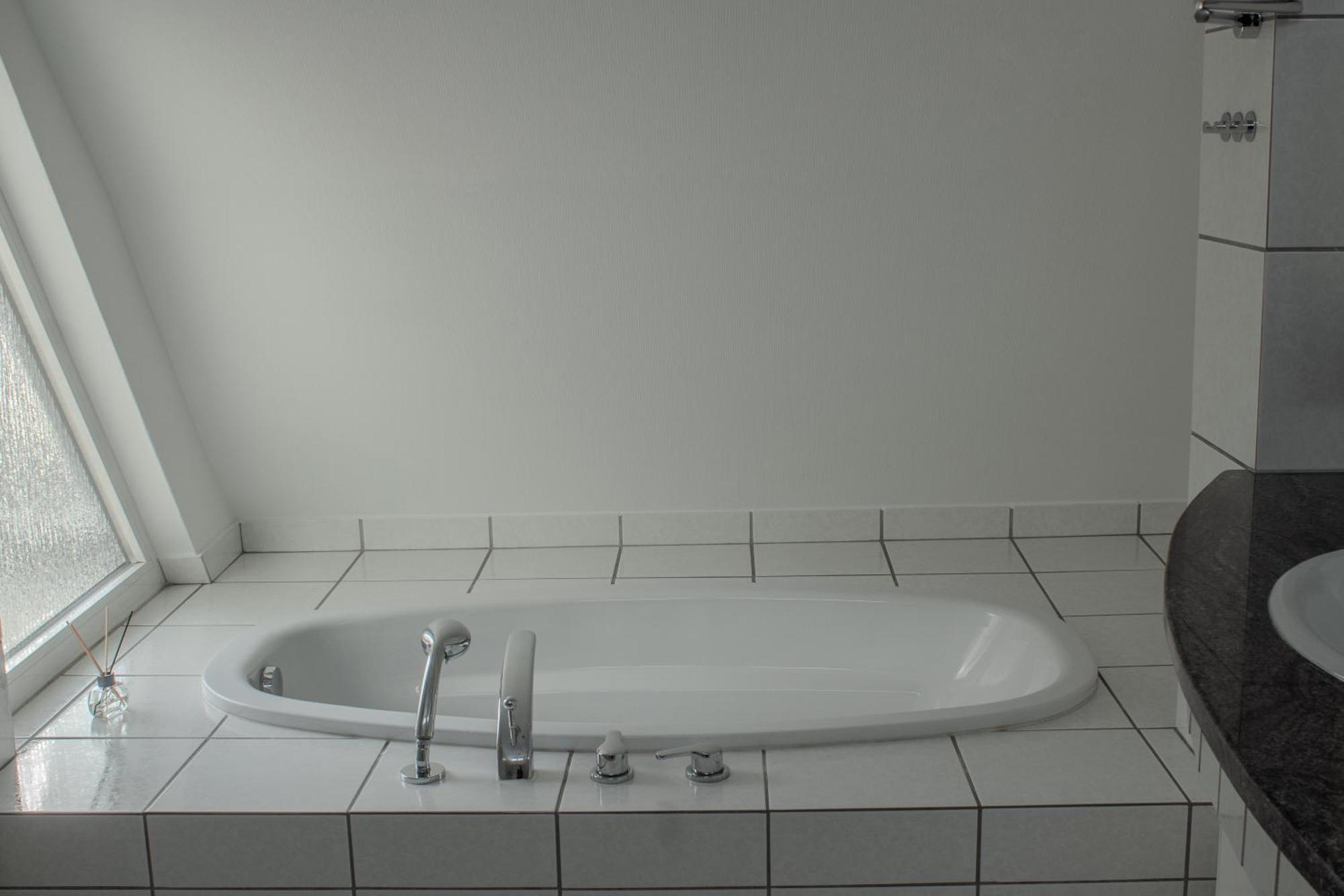 Penthouse-Maisonette - City Center, Highspeed Internet, Garage 沃尔姆斯 外观 照片